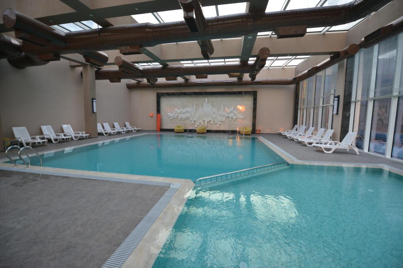 Mac Hotel Vazo Kule Istanboel Buitenkant foto