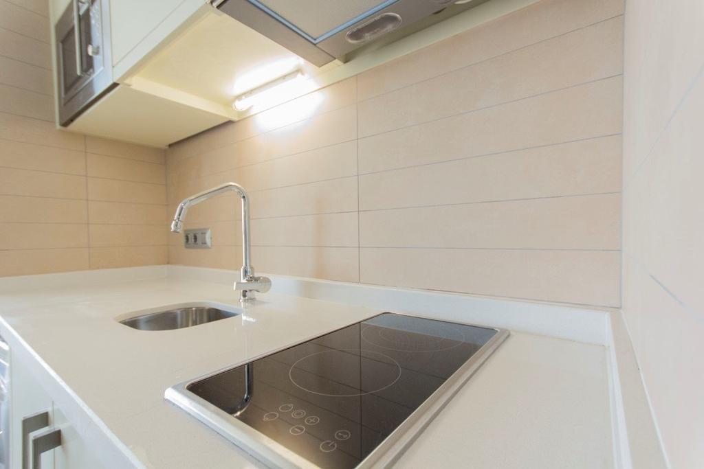 Mac Hotel Vazo Kule Istanboel Buitenkant foto