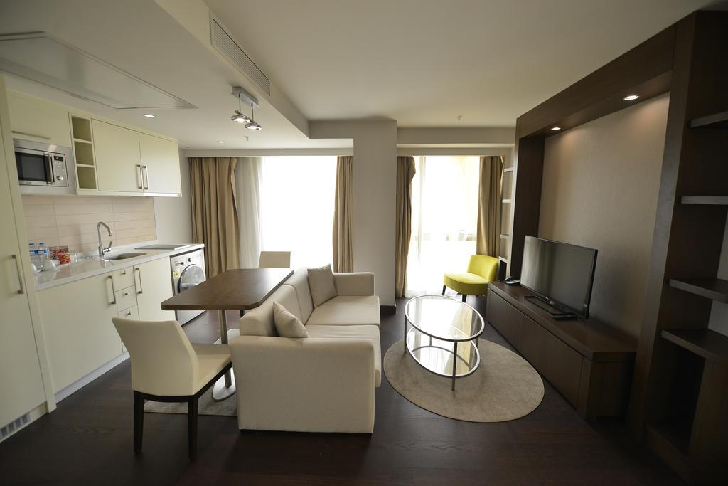 Mac Hotel Vazo Kule Istanboel Buitenkant foto